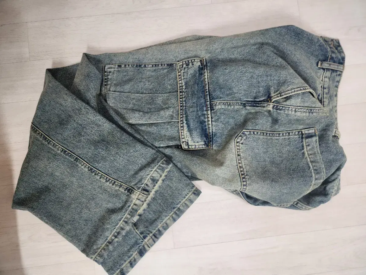 스파오 카고 와이드 데님(VINTAGE INDIGO) 78사이즈